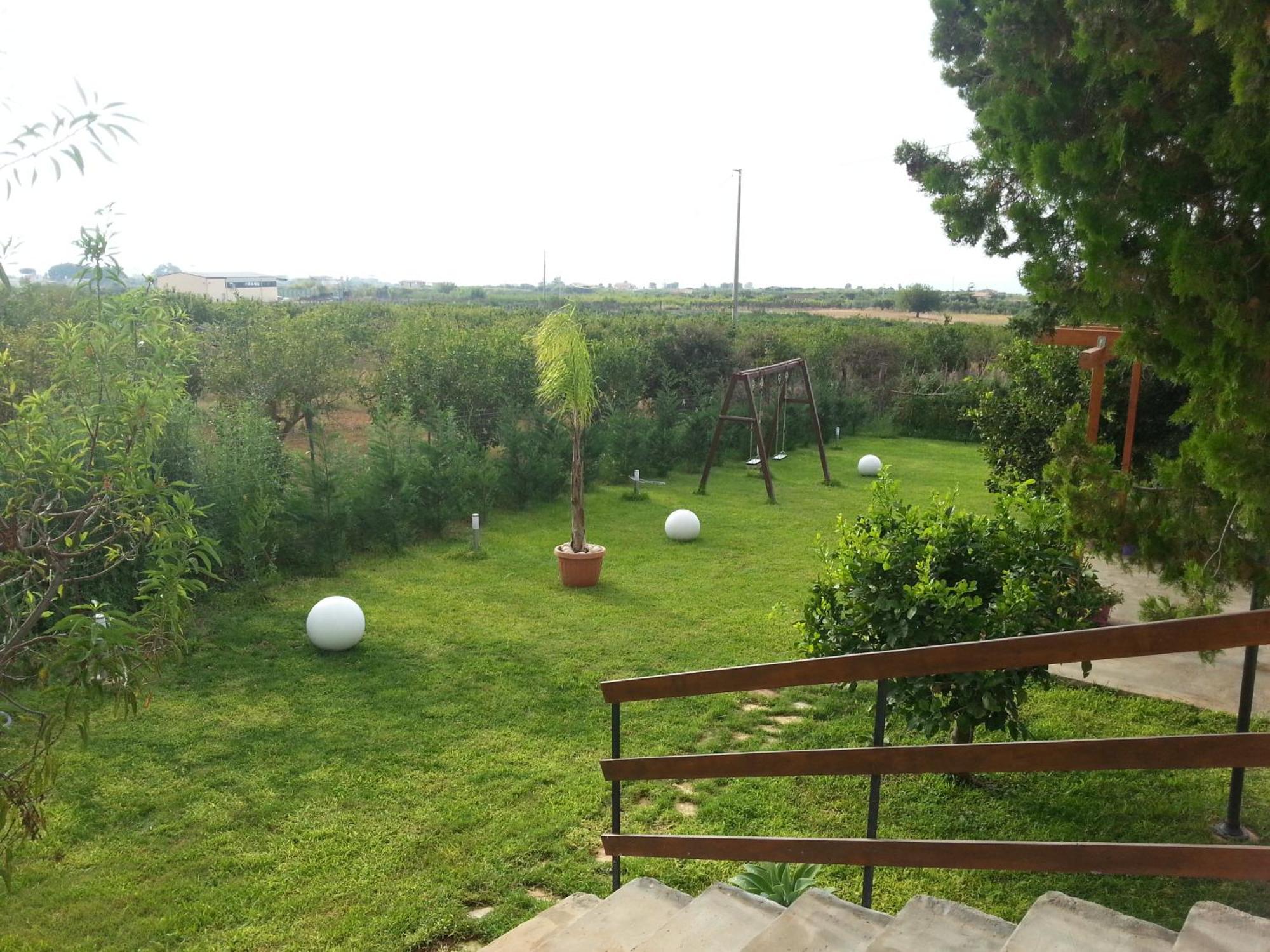 Casa Vacanze Daisy Trappeto  Exterior foto